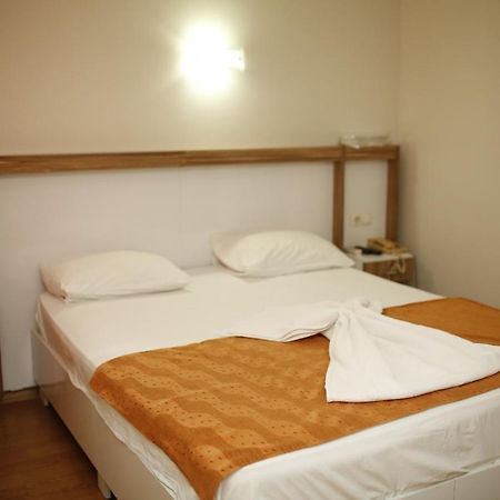 Oezhan Hotel 안탈리아 외부 사진